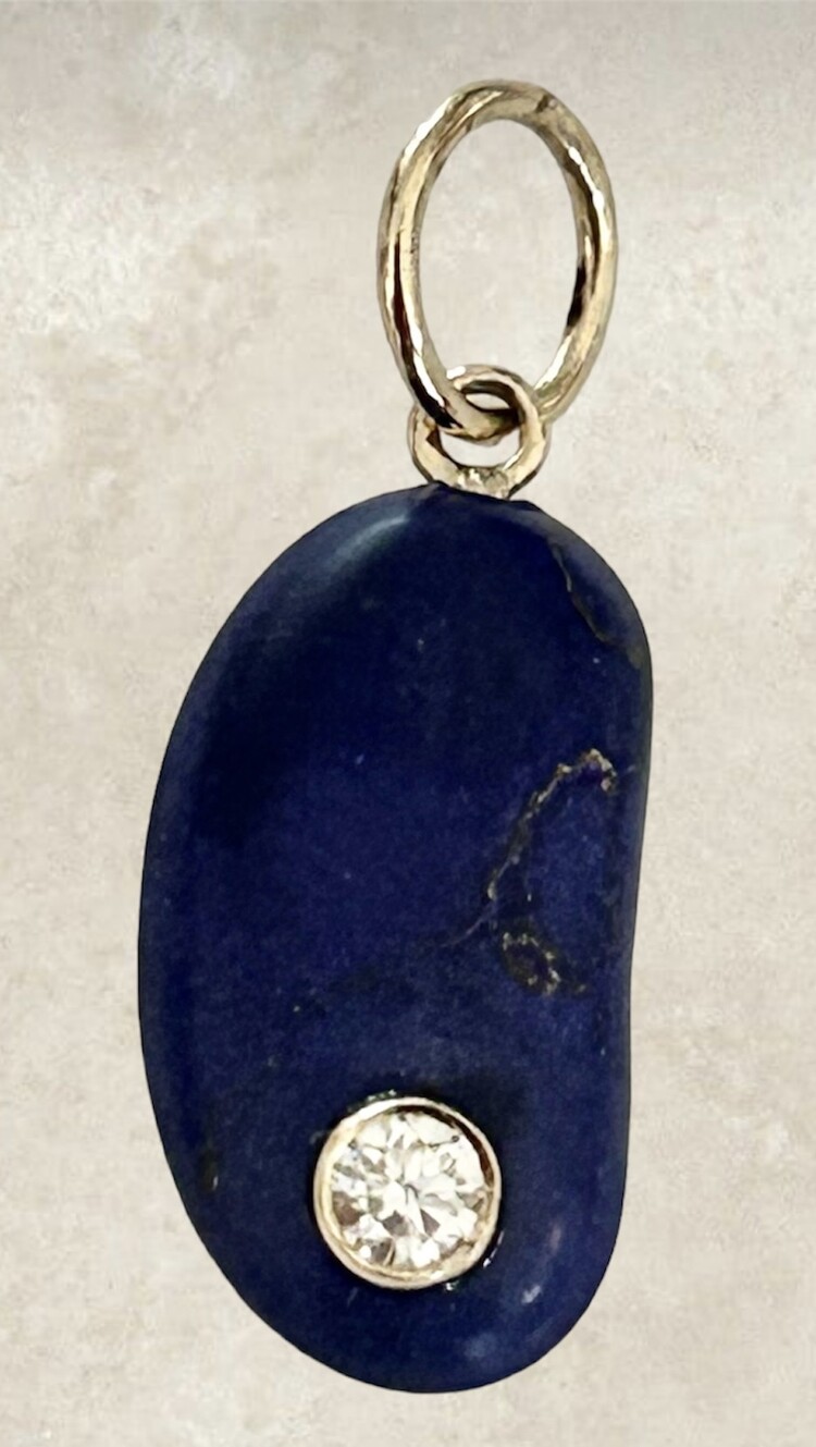 Lapis Lazuli bean charm diamond inlay 14 crt
