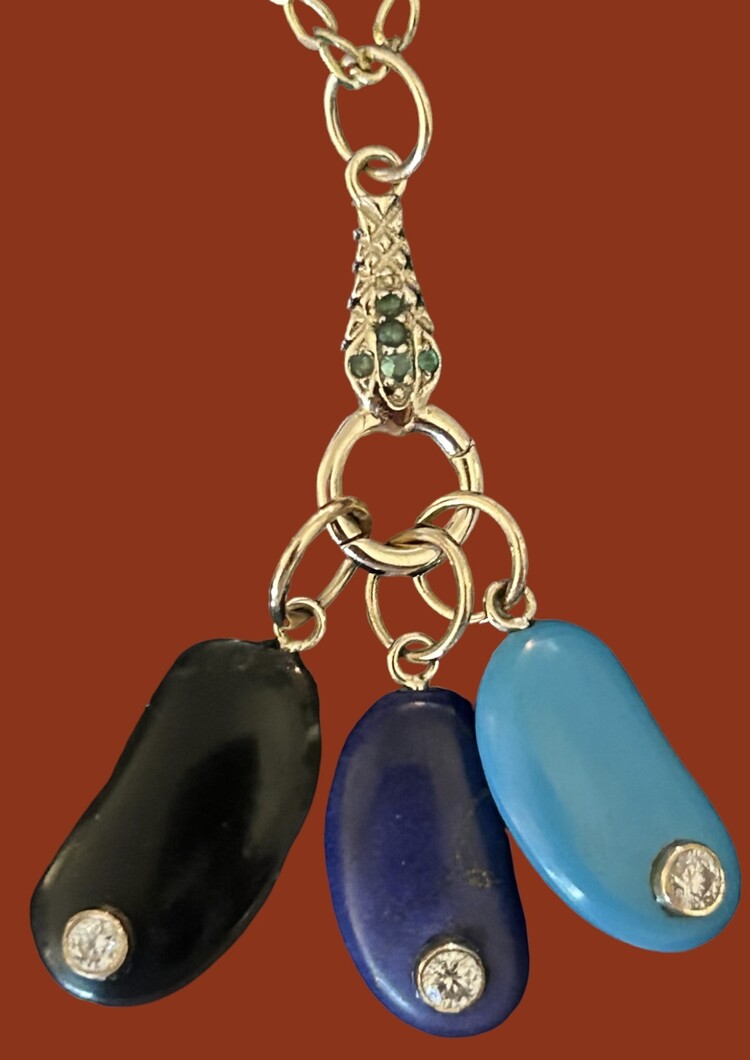 Emerald Snake charm holder 14 crt gold