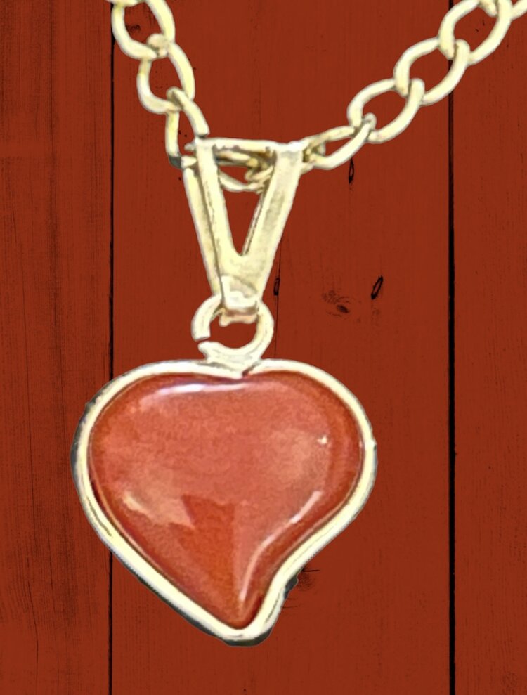 Swoosh Coral heart 18 crt gold setting