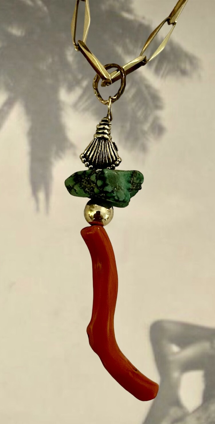 Unpolished Coral shell charm turquoise 14 crt