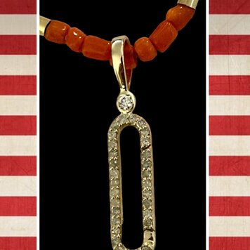 Sparkly diamond charm connector 14 crt gold