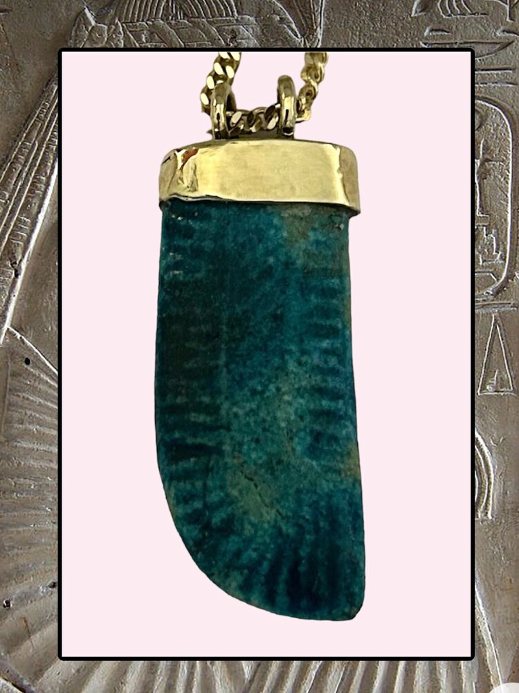 Faience amulet Egypt very old in 14 crt gold setting