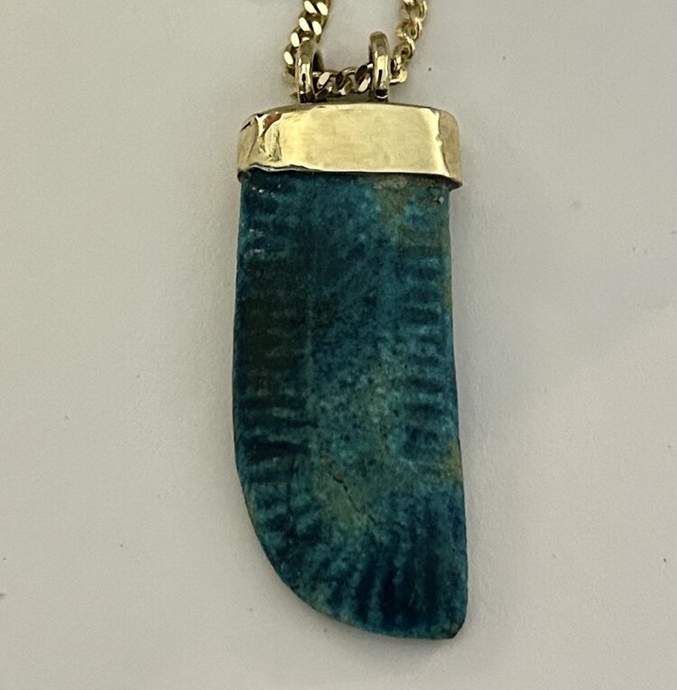 Faience amulet Egypt very old in 14 crt gold setting
