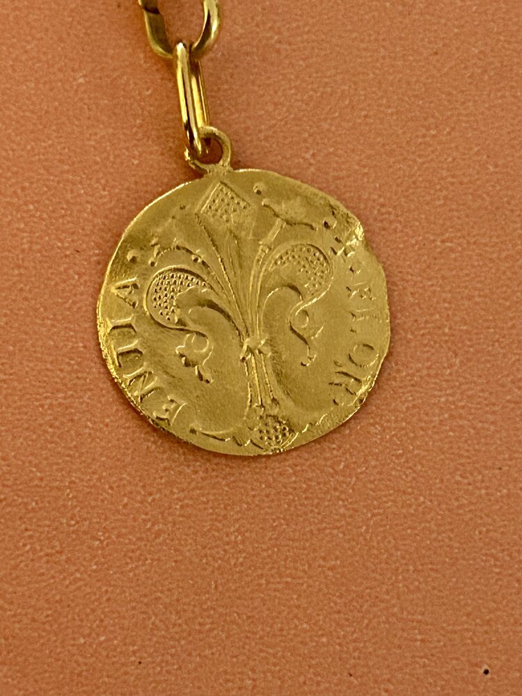 Fleur de L Ile love token 14 crt