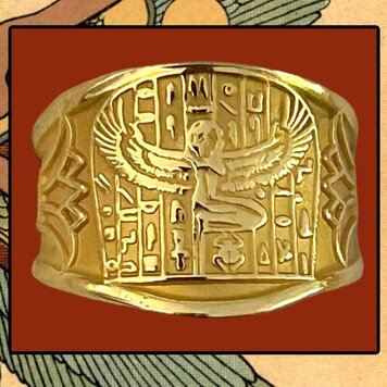 Mystical Isis ring 14 crt gold