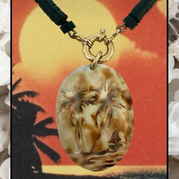 Black coconut disc necklace carved shell 14 crt details