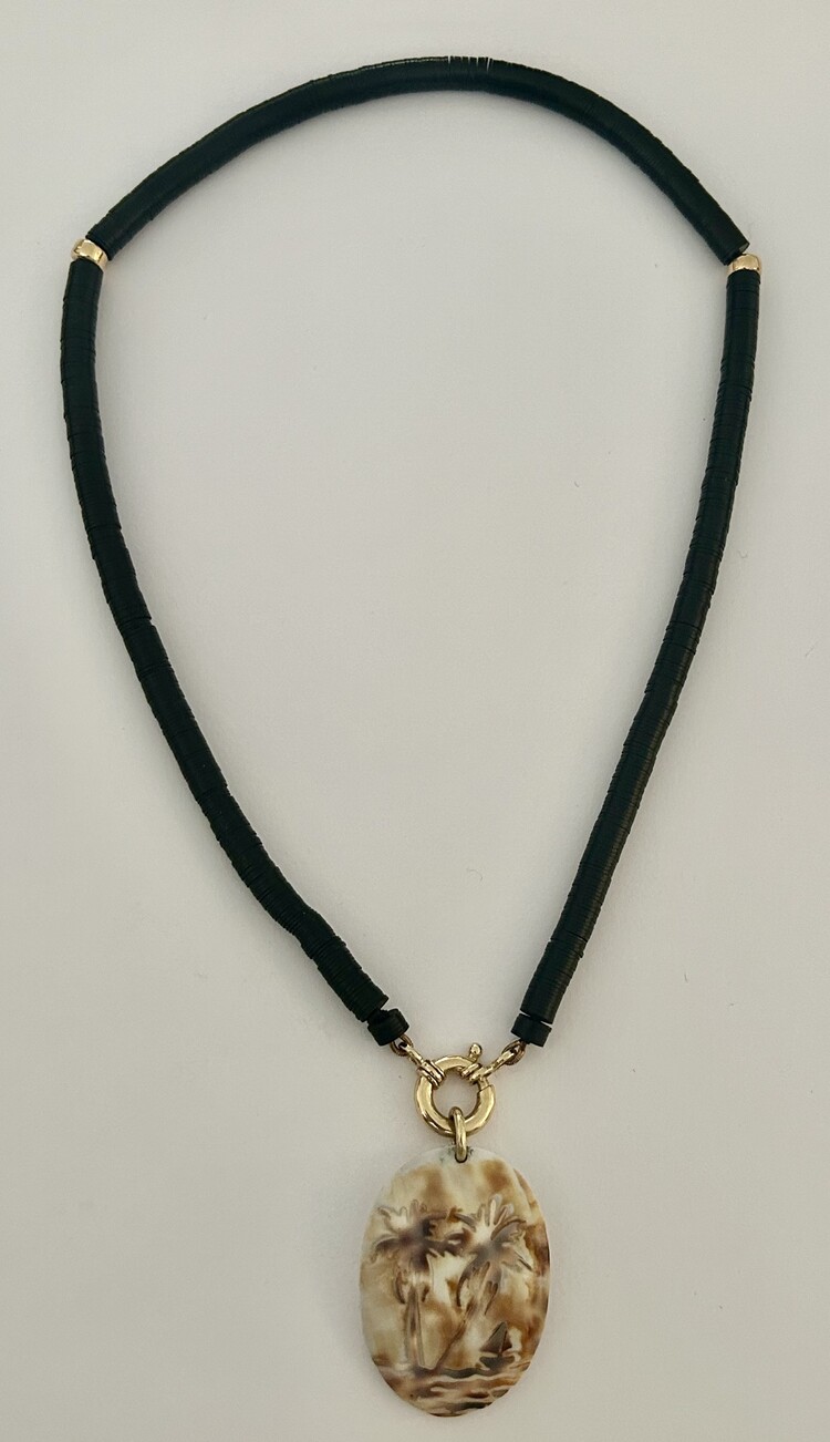 Black coconut disc necklace carved shell 14 crt details