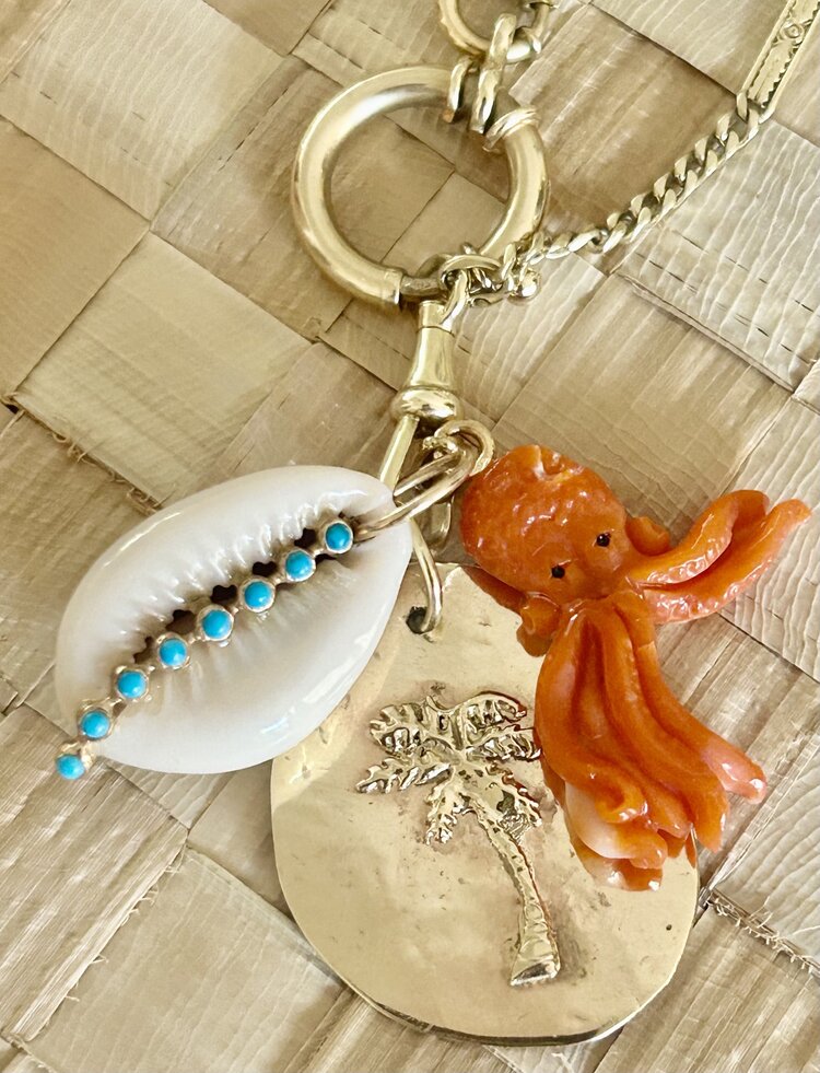 Massive 14 crt gold Palm Plaque charm