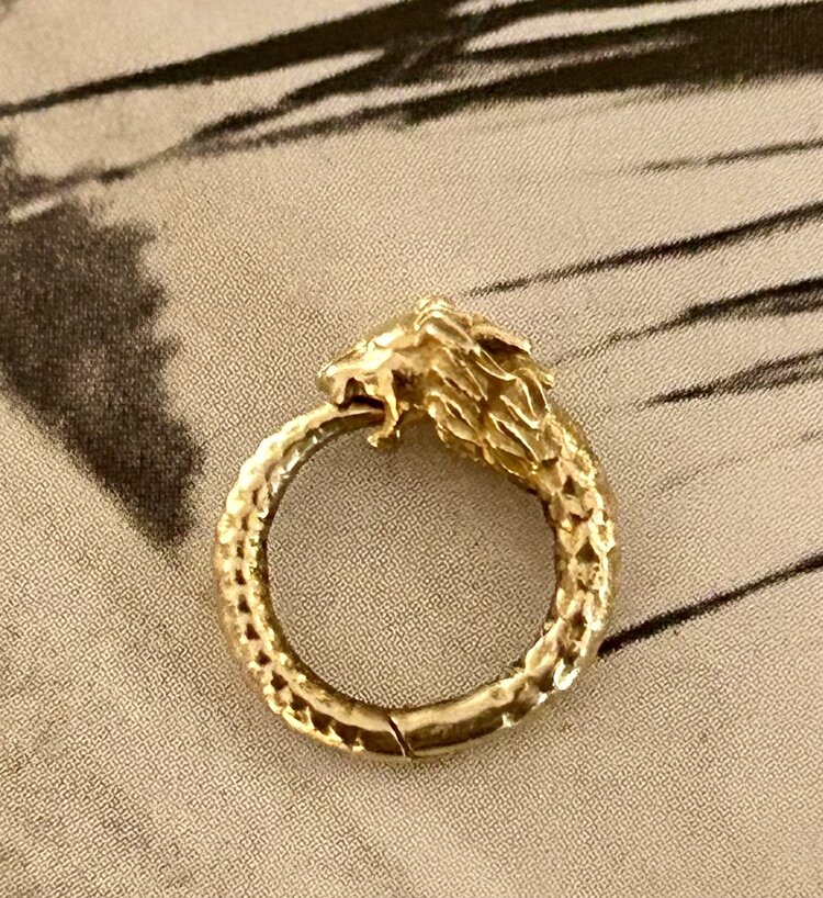 Lioness 14 crt gold charm connector