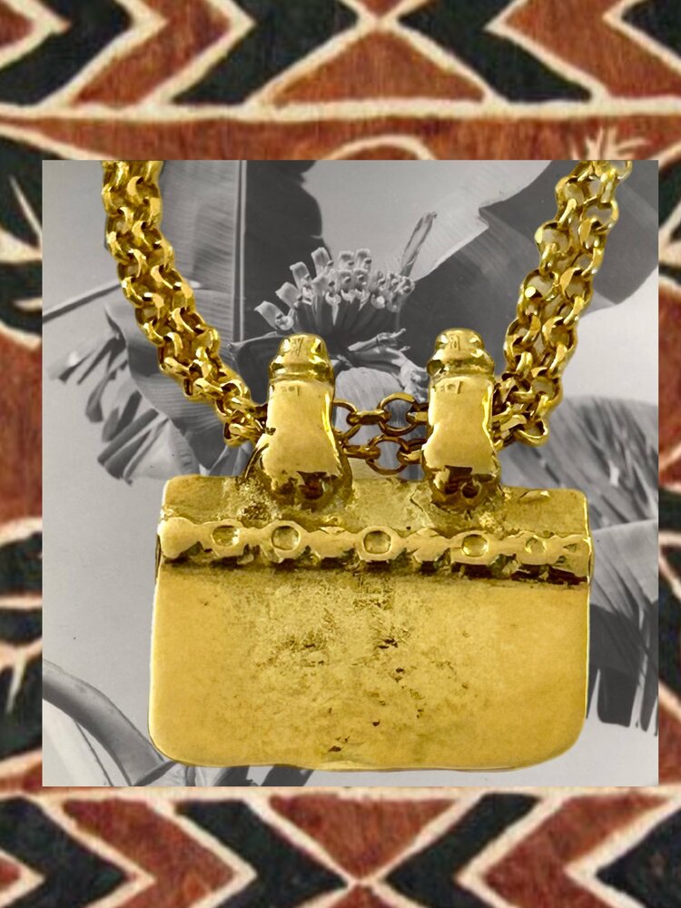 Square handcasted Indian plaque massive 14 crt