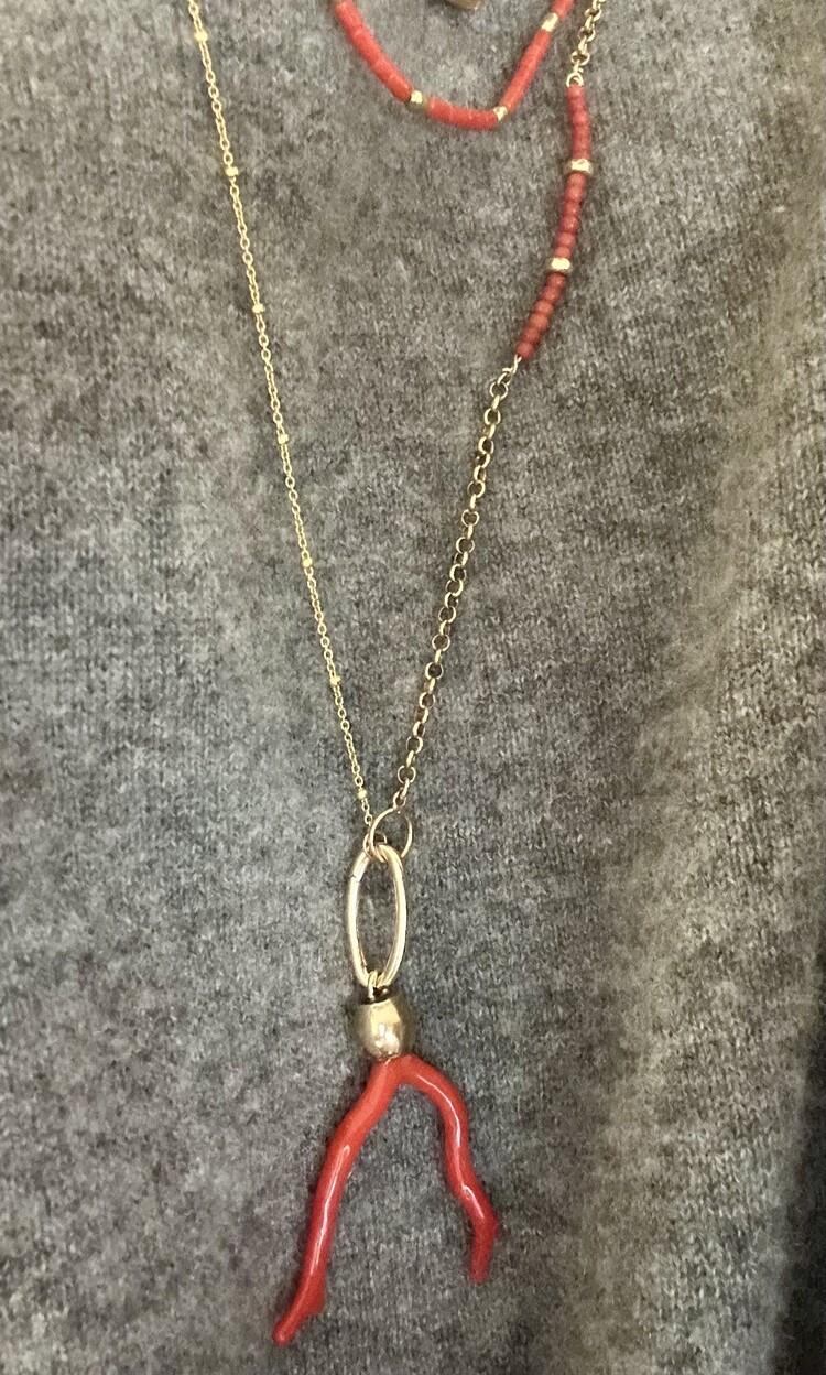 Polished coral branch round bail 14 cr