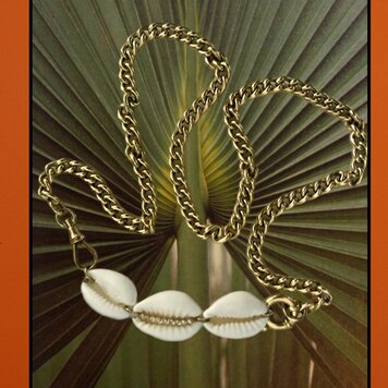 Triple Diamond Cowrie bar 14 crt