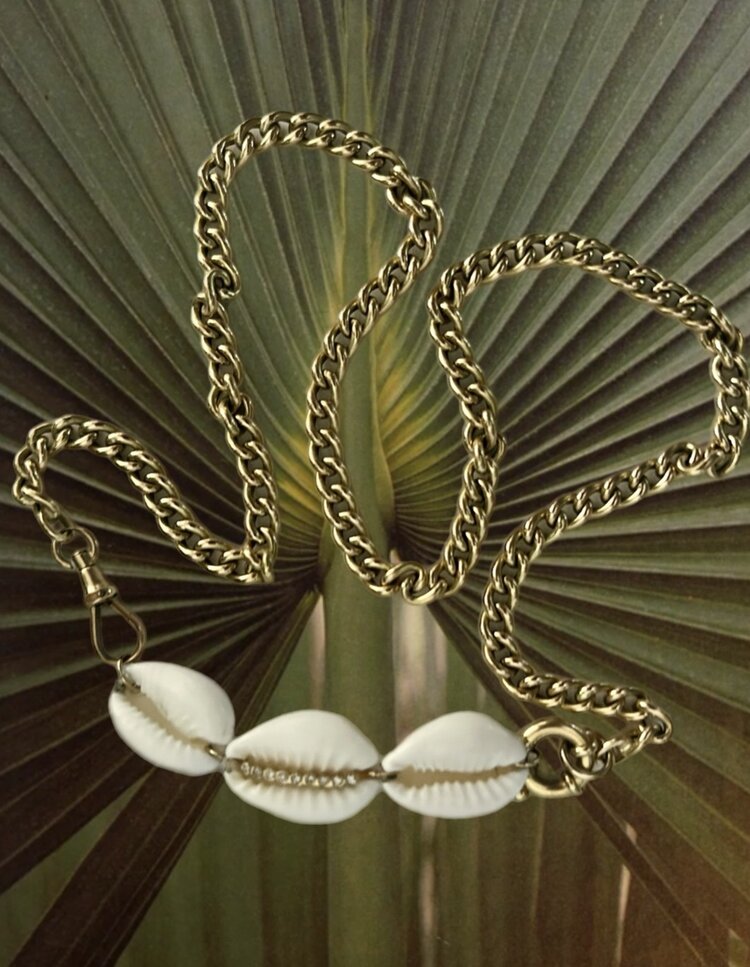 Triple Diamond Cowrie bar 14 crt