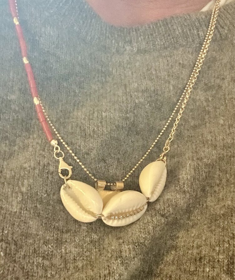 Triple Diamond Cowrie bar 14 crt