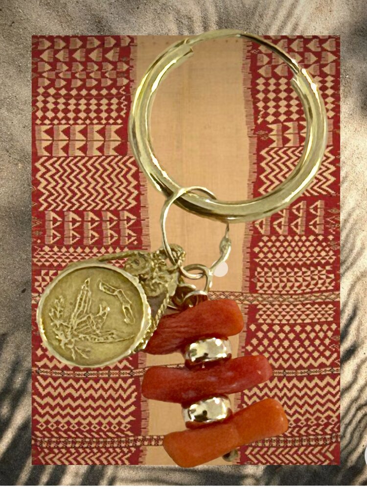 Coral branch eagle coin charm 14 crt gold