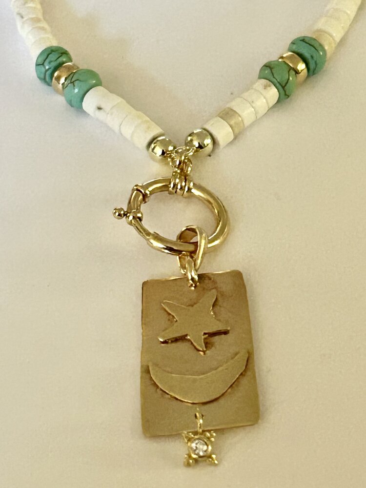 Pukka shell beaded necklace with Turquoise and massive 14 crt gold lock