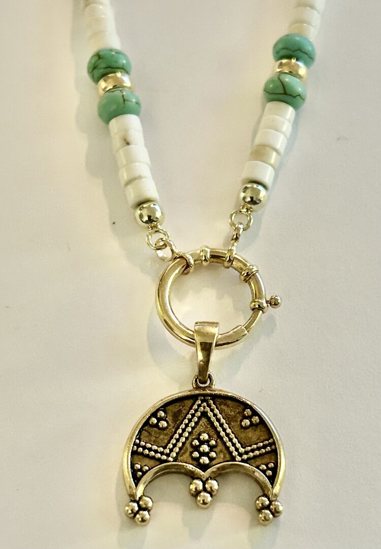 Half Moon Berber charm massive 14 crt