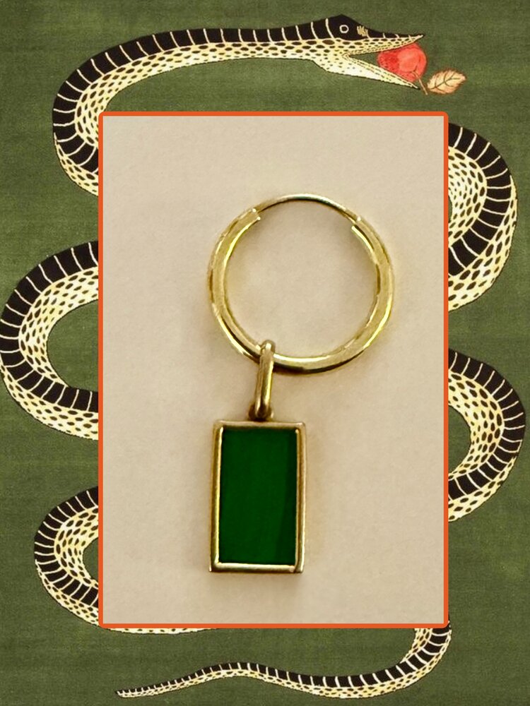 malachite charm 18 crt