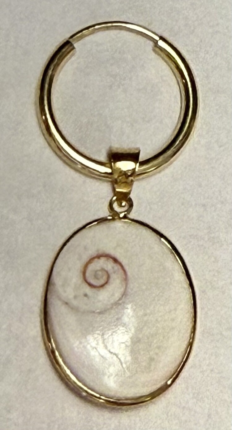 Eye of Shiva shell charm 14 crt