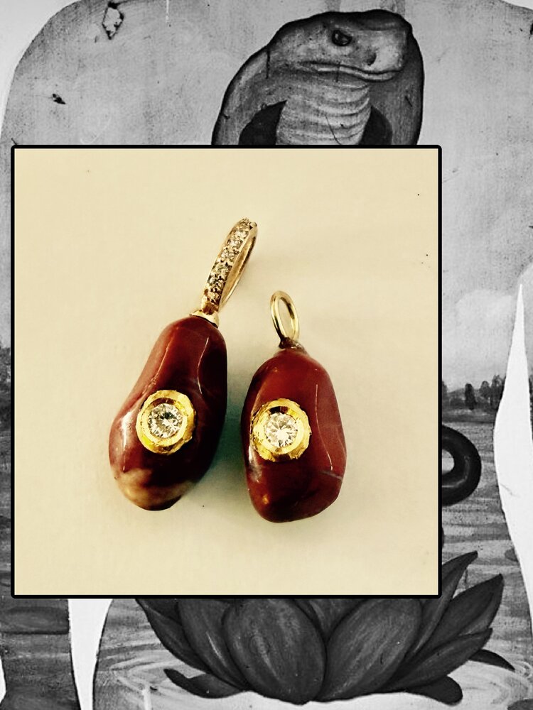 Jaspis charm diamond inlay 18 crt