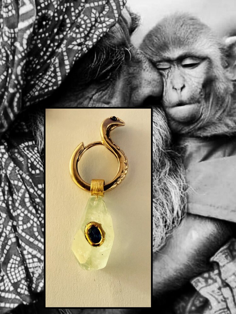 Unpolished Aquamarine with Sapphire 18 crt