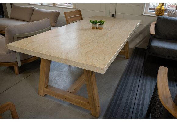 7-teiliges Garten-Set | 6 Elvira Gartenstühle | Rock Gartentisch 235 x 95 cm | Camel & Travetine