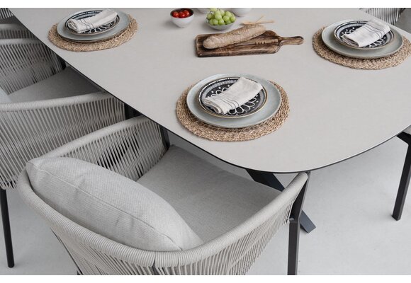 7-teiliges Garten-Set | 6 Elvira Gartenstühle | Malaga Gartentisch 240 x 115 cm | Schwarz