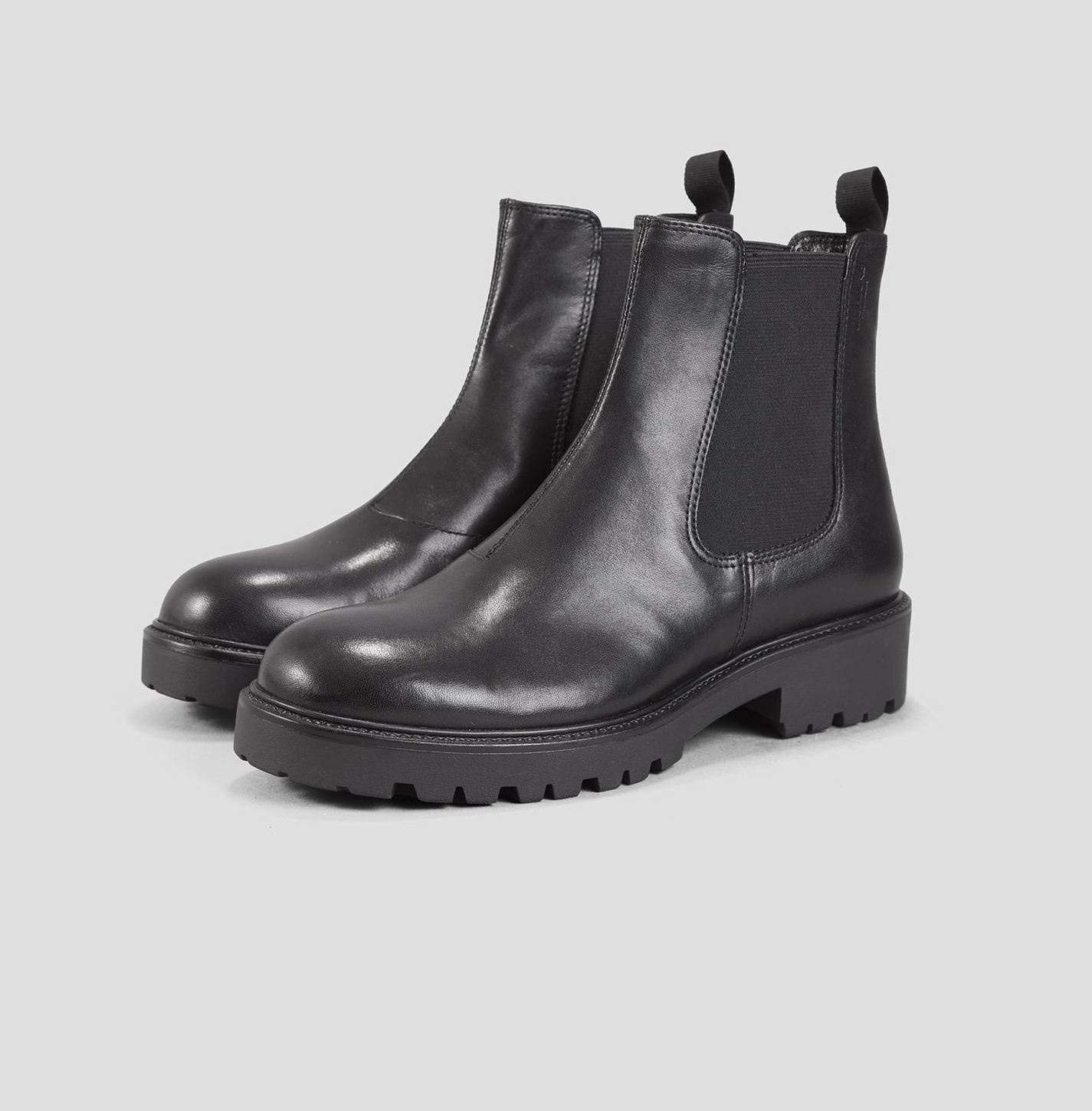 vagabond kenova black leather chunky chelsea boots