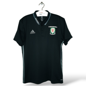 Adidas Wales (XL)
