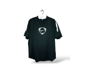 Vintage Nike Football Shirt - WeLoveFootballShirts.com