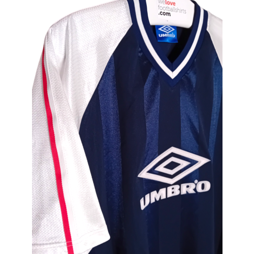 Umbro Origineel Vintage Umbro voetbalshirt  90s