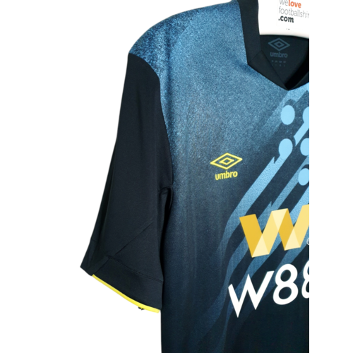 Umbro Original retro vintage football shirt Burnley FC 2023/24