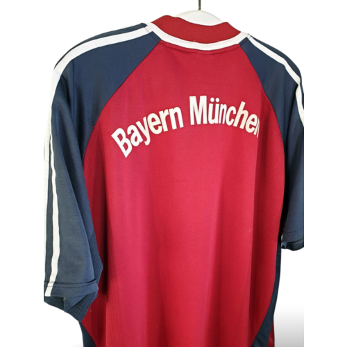Adidas Original retro vintage football shirt Bayern Munich 2001/02