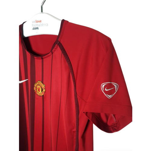 Nike Original retro vintage football shirt Manchester United 2005/06
