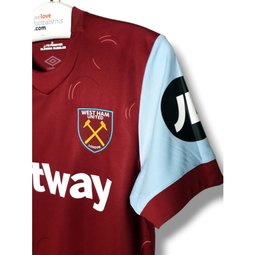 Umbro Original retro vintage football shirt West Ham United 2023/24