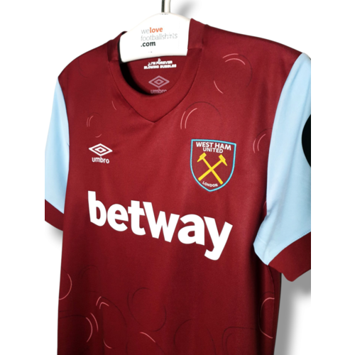 Umbro Original retro vintage football shirt West Ham United 2023/24