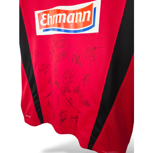 Nike Original Von Nike signiertes Vintage-Fußballtrikot des SC Freiburg 2010/11 Nike Original Von Nike signiertes Vintage-Fußballtrikot des SC Freiburg 2010/11