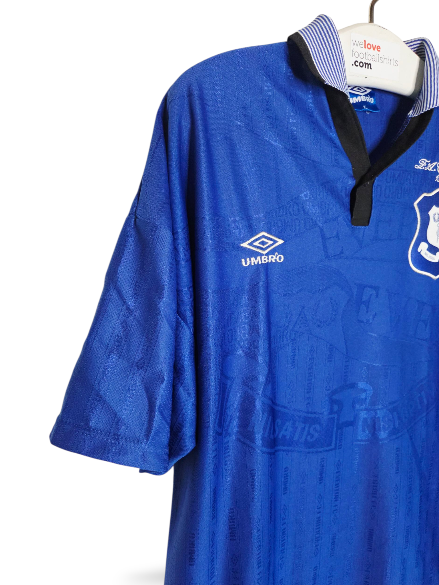 Retro vintage football shirt Everton FA Cup Final 1995