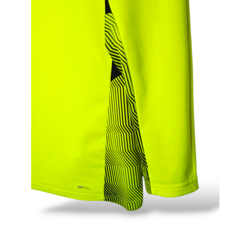 Puma Origineel Puma voetbal Pullover 1/4 zip Borussia Dortmund 2021/22 Puma Origineel Puma voetbal Pullover 1/4 zip Borussia Dortmund 2021/22