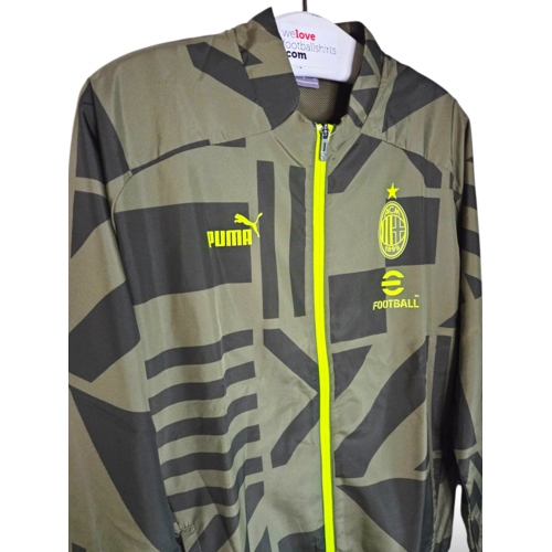 Puma Origineel Vintage voetbal jacket AC Milan 2022/23 Puma Origineel Vintage voetbal jacket AC Milan 2022/23