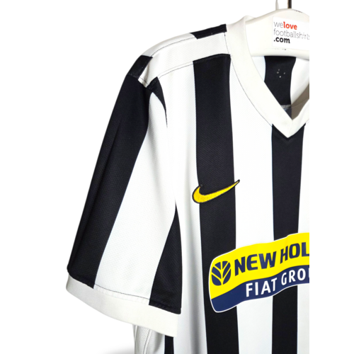 Nike Original retro vintage football shirt Juventus 2009/10