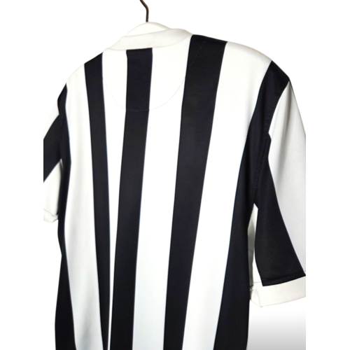 Nike Original retro vintage football shirt Juventus 2009/10