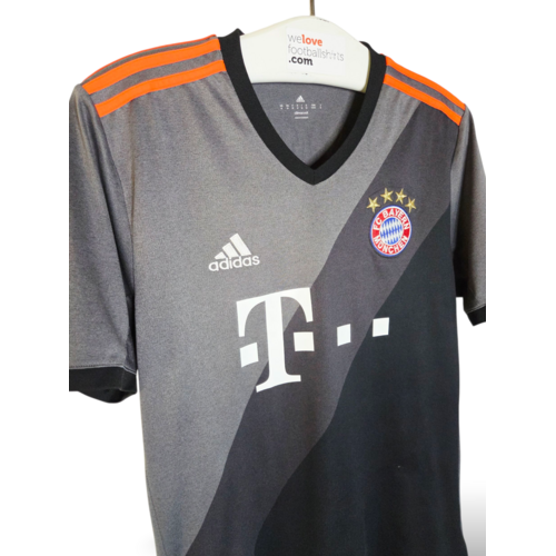 Adidas Original retro vintage football shirt Bayern Munich 2016/17 Adidas Original retro vintage football shirt Bayern Munich 2016/17