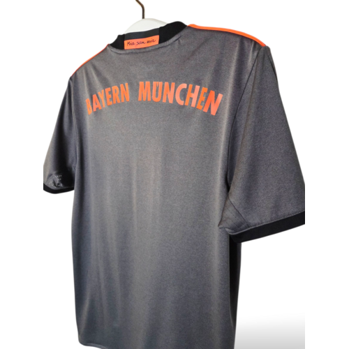 Adidas Original retro vintage football shirt Bayern Munich 2016/17 Adidas Original retro vintage football shirt Bayern Munich 2016/17