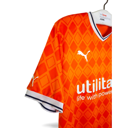 Puma Origineel retro vintage voetbalshirt Blackpool F.C. 2022/23 Puma Origineel retro vintage voetbalshirt Blackpool F.C. 2022/23