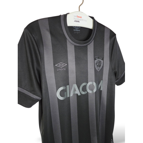 Umbro Original retro vintage football shirt Hull City 2021/22