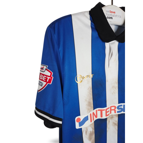 Mi-Fit Mi-Fit Matchworn und signiertes Wigan Athletic F.C. Fußballtrikot der Saison 2014/15