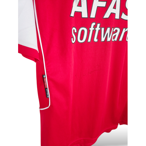 Macron Macron vintage Matchworn en gesigneerde voetbalshirt AZ Alkmaar 2011/12 Macron Macron vintage Matchworn en gesigneerde voetbalshirt AZ Alkmaar 2011/12
