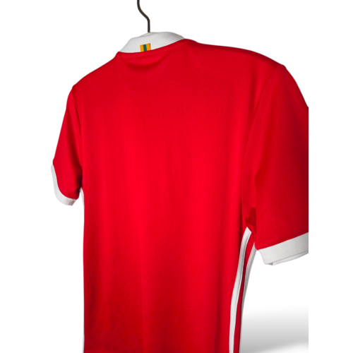 Adidas Original retro vintage football shirt Wales 2017/18 Adidas Original retro vintage football shirt Wales 2017/18