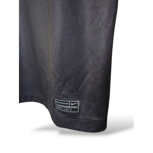 Nike Original retro vintage football shirt Internazionale 2021/22 Nike Original retro vintage football shirt Internazionale 2021/22